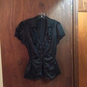💥NWOT💥 Sexy low-cut w/buttons black blouse 🖤
